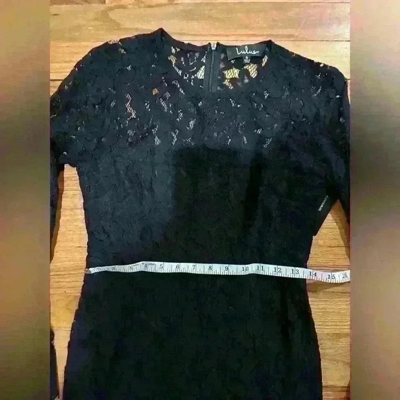 NWT Enrapturing Elegance Black Lace Long Sleeve Midi Dress Size Small - Picture 7 of 7